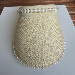NWT Straw visor w/faux pearl embellishment